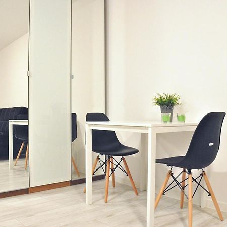 Nice And Comfy Studio Close To Old Town And Metro. Varsóvia Exterior foto
