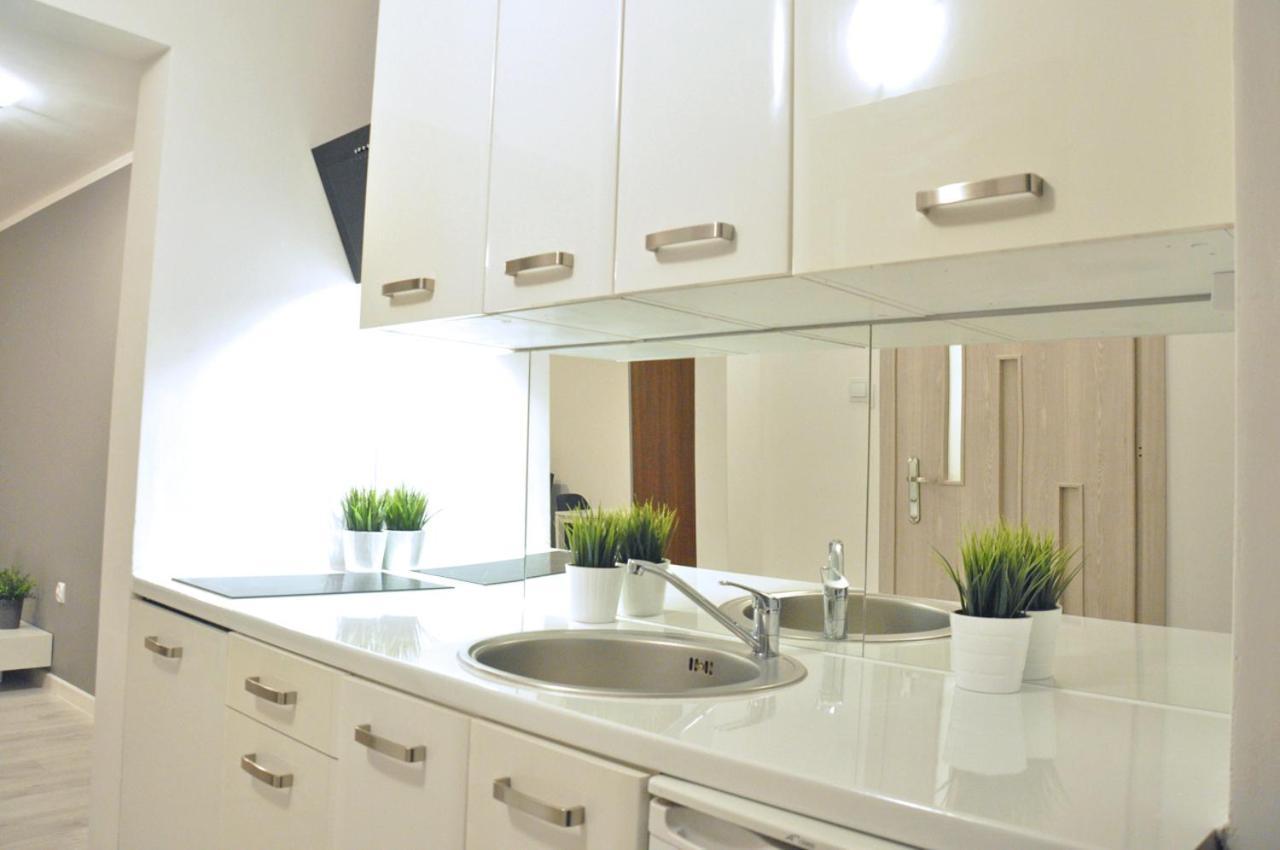 Nice And Comfy Studio Close To Old Town And Metro. Varsóvia Exterior foto
